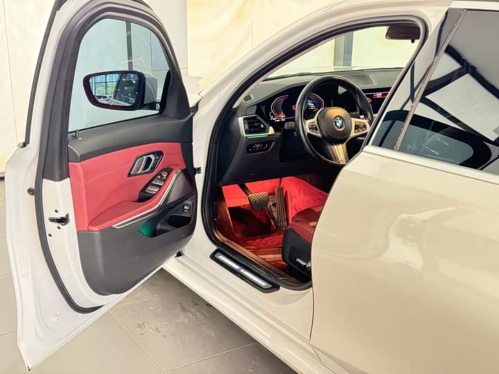 Фото 9 - BMW 3 Series