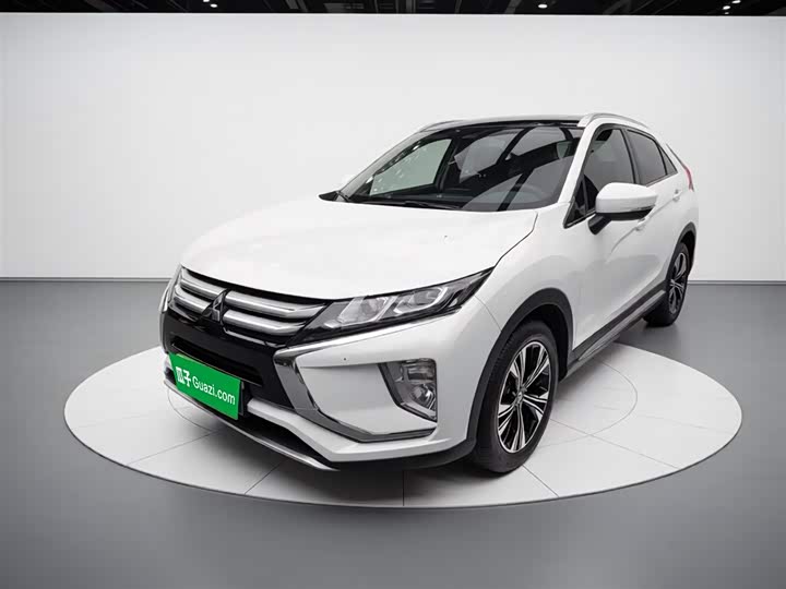Фото 1 - Mitsubishi Eclipse Cross