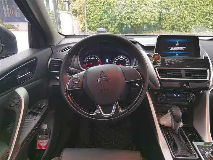 Фото 3 - Mitsubishi Eclipse Cross