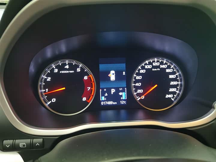 Фото 4 - Mitsubishi Eclipse Cross