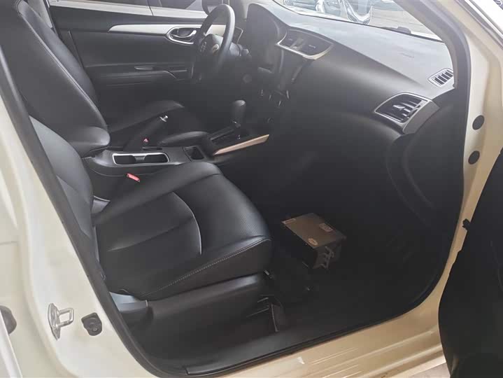 Фото 8 - Nissan Sylphy