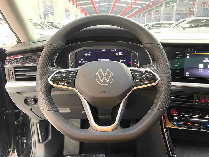 Фото 4 - Volkswagen Passat