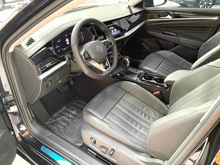 Фото 5 - Volkswagen Passat