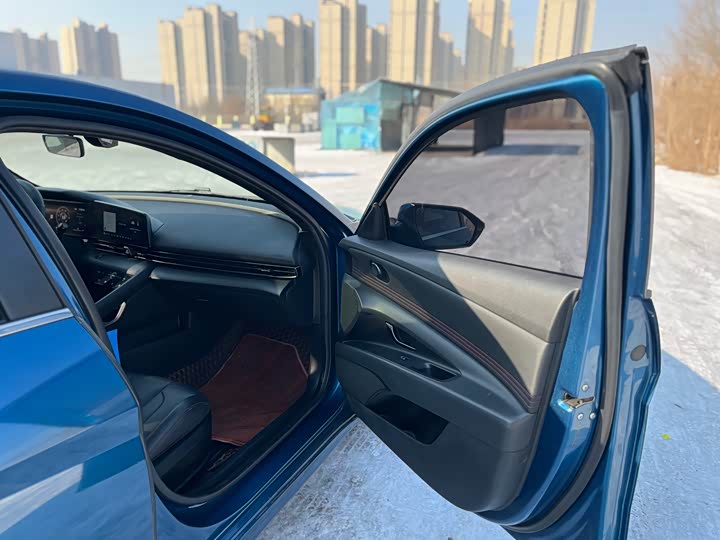 Фото 7 - Hyundai Elantra N line