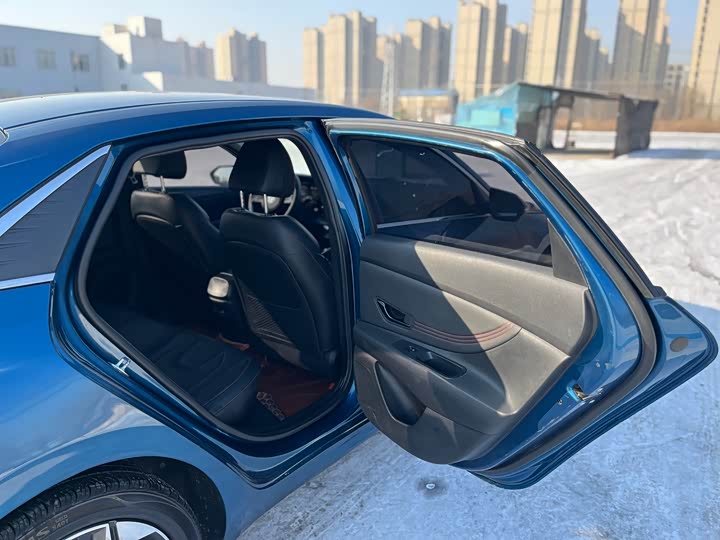 Фото 9 - Hyundai Elantra N line