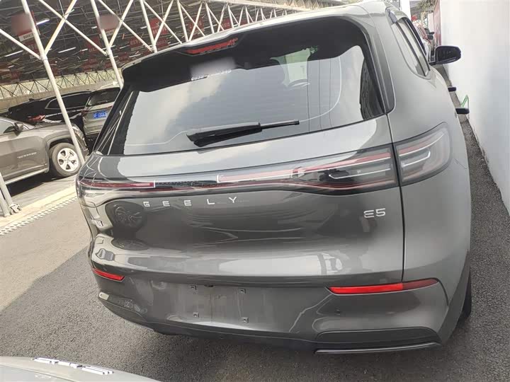 Фото 6 - Geely Galaxy E5