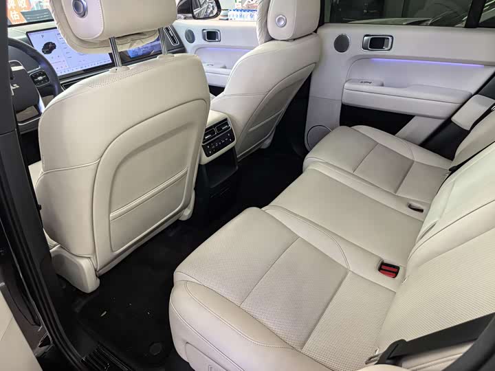 Фото 9 - LiXiang L6