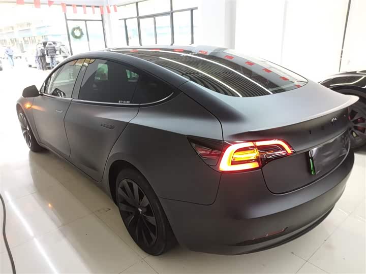 Фото 5 - Tesla Model 3