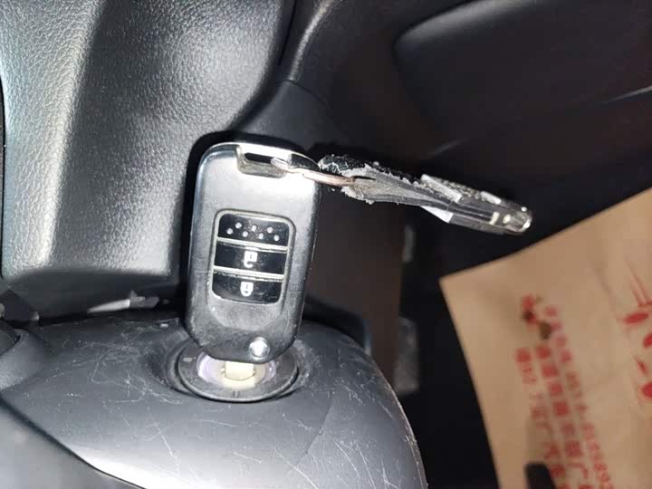 Фото 9 - Honda CR-V