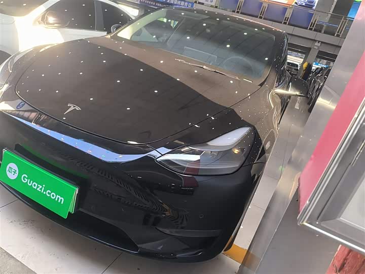 Фото 1 - Tesla Model Y