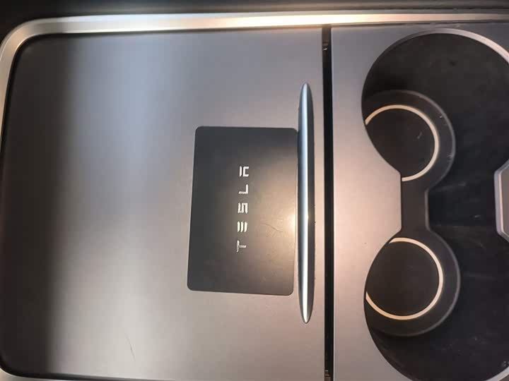 Фото 9 - Tesla Model Y