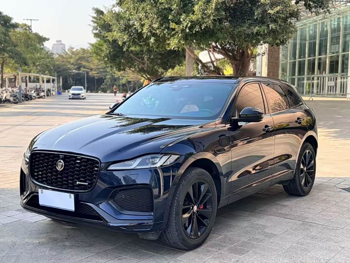 Фото 1 - Jaguar F-Pace