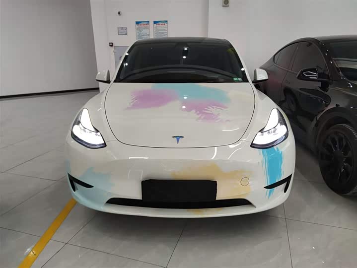 Фото 3 - Tesla Model Y
