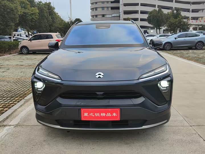 Фото 2 - Nio ES6