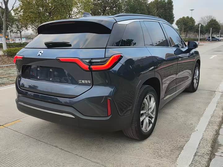 Фото 7 - Nio ES6