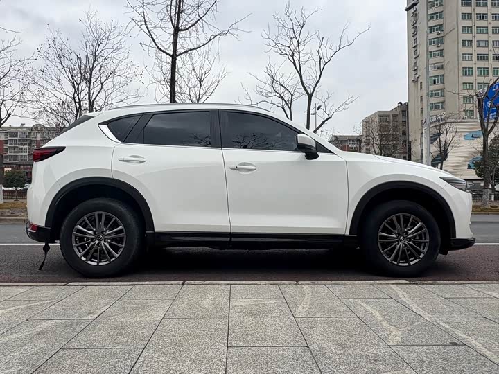 Фото 8 - Mazda CX-5