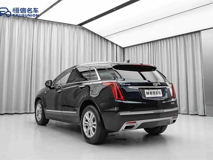 Фото 7 - Cadillac XT5