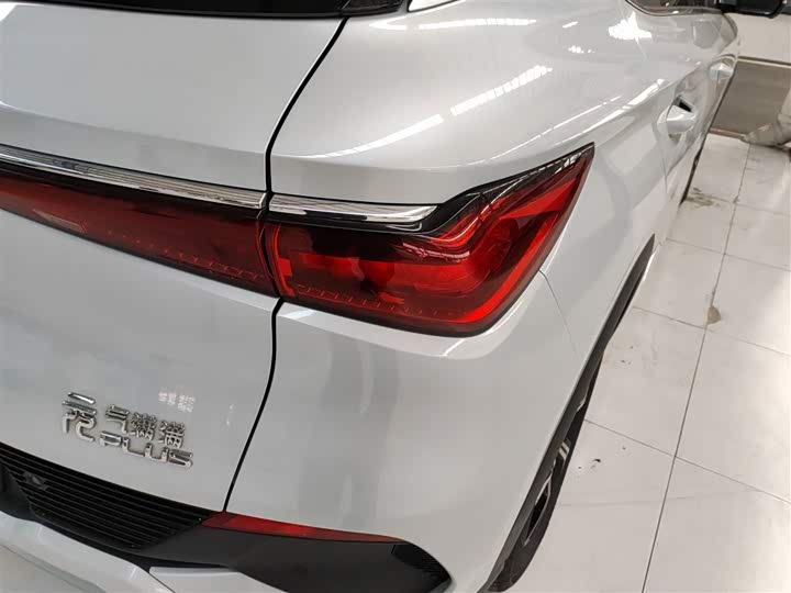 Фото 8 - BYD Yuan Plus