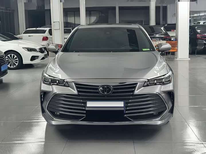 Фото 3 - Toyota Avalon