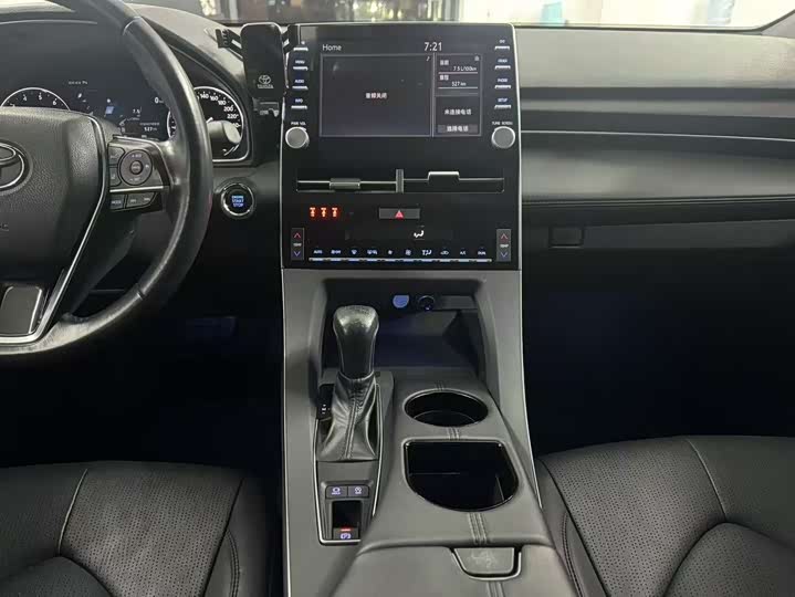 Фото 5 - Toyota Avalon