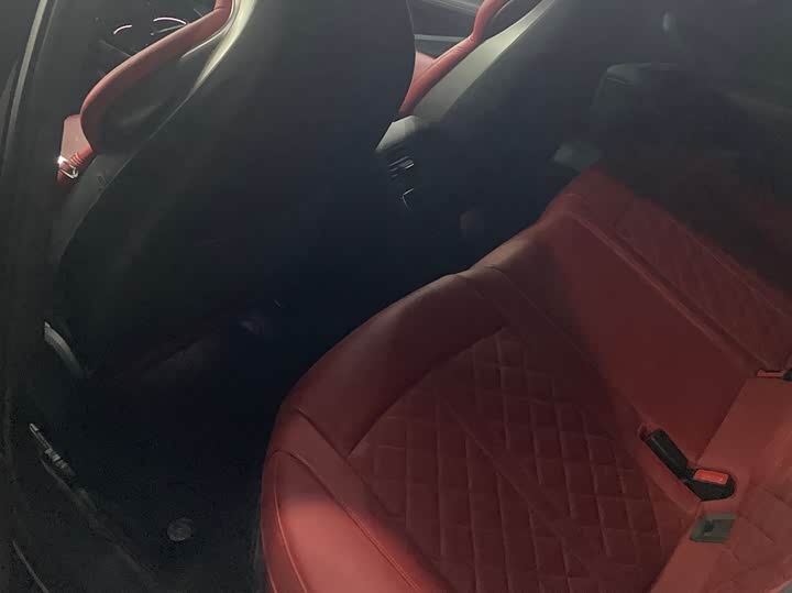 Фото 9 - Audi S4