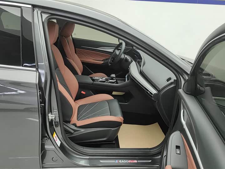 Фото 8 - Changan Eado Plus