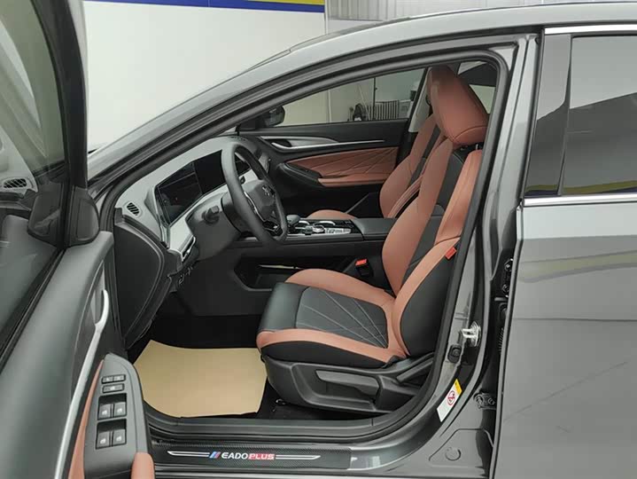 Фото 9 - Changan Eado Plus