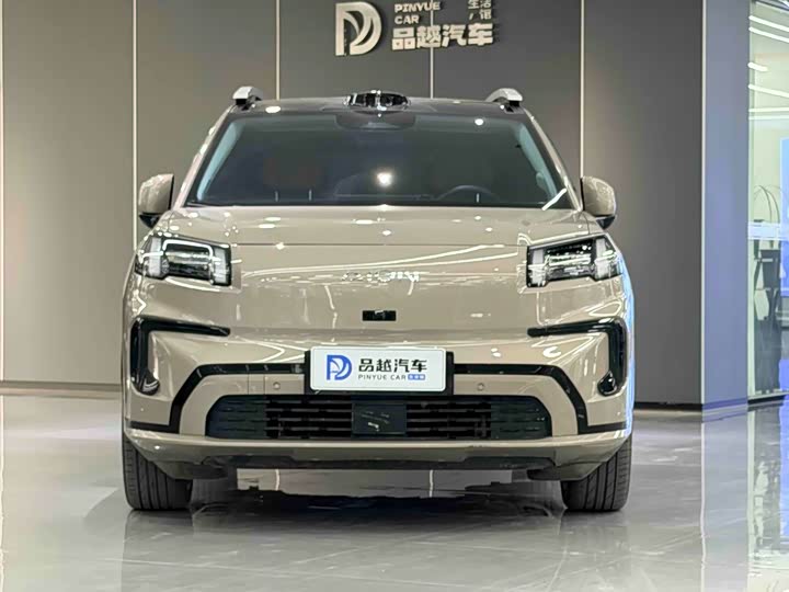 Фото 2 - GAC Aion V