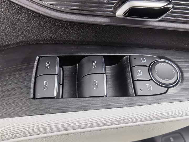 Фото 9 - Buick LaCrosse