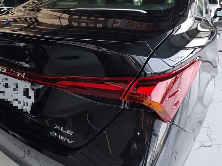 Фото 8 - Toyota Avalon