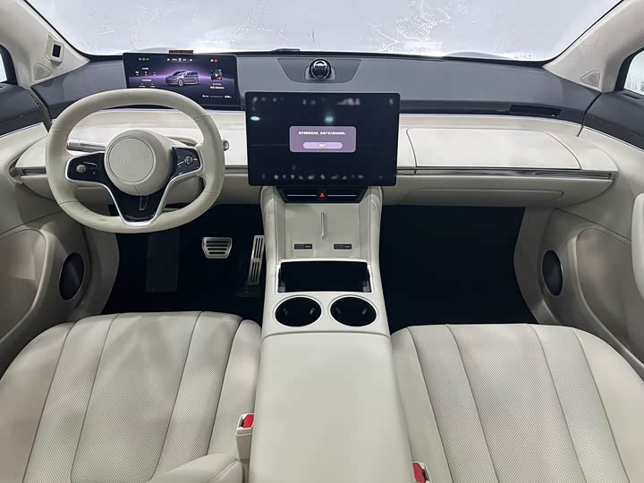 Фото 3 - Luxeed R7