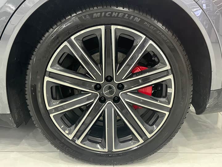 Фото 8 - Luxeed R7