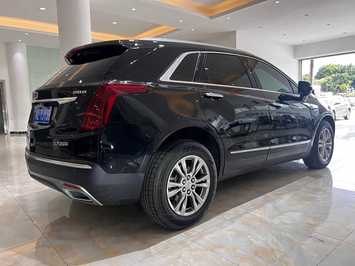 Фото 5 - Cadillac XT5