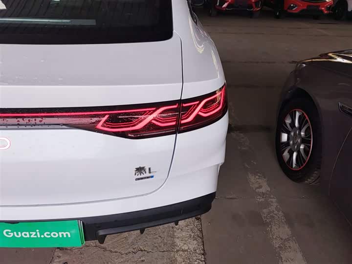 Фото 8 - BYD Qin L