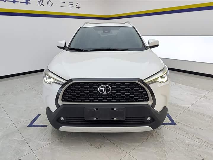 Фото 2 - Toyota Corolla Cross