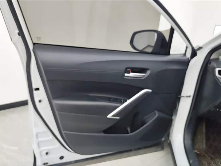 Фото 7 - Toyota Corolla Cross