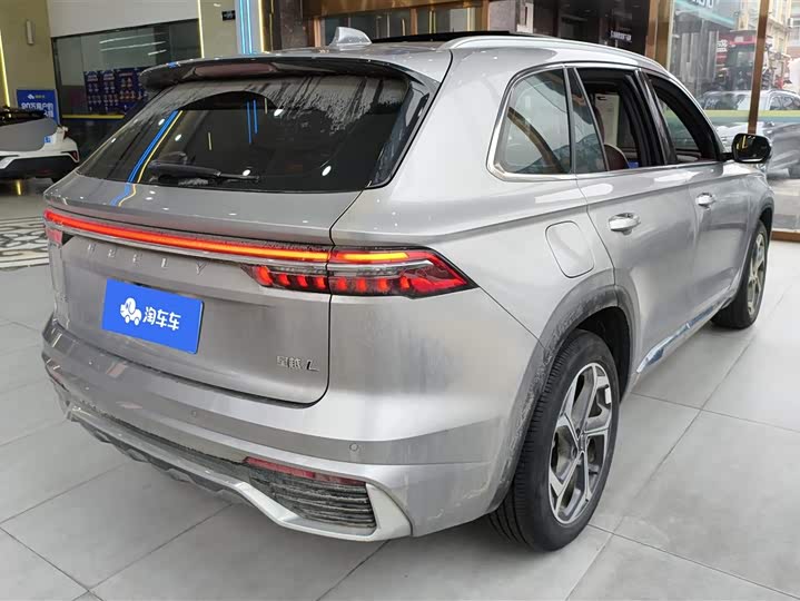 Фото 3 - Geely Monjaro