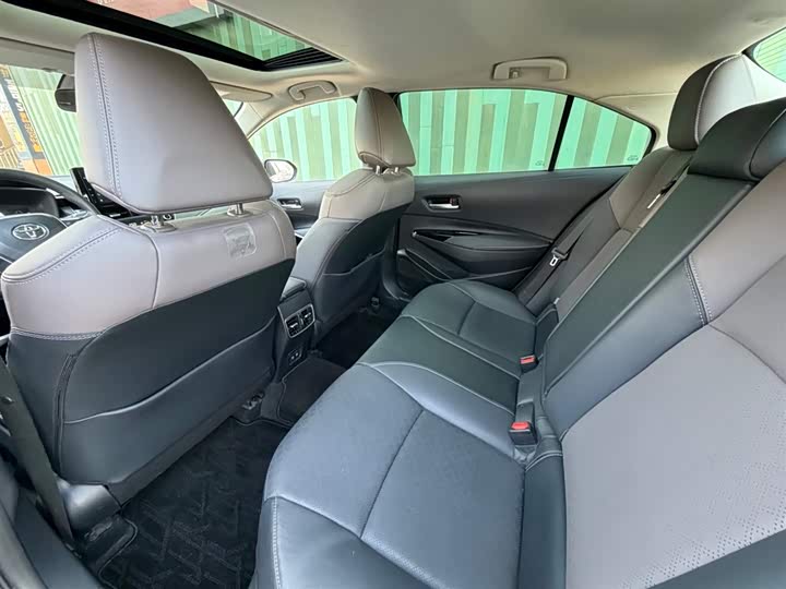 Фото 8 - Toyota Allion