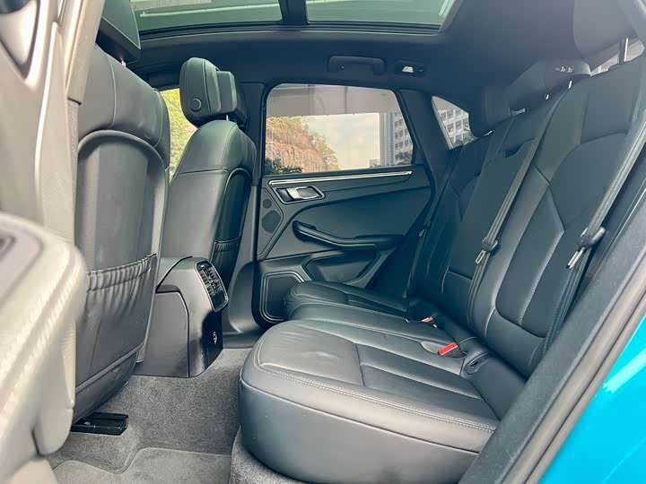 Фото 8 - Porsche Macan