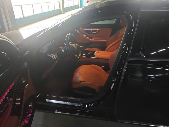 Фото 5 - Mercedes-Benz S-Class