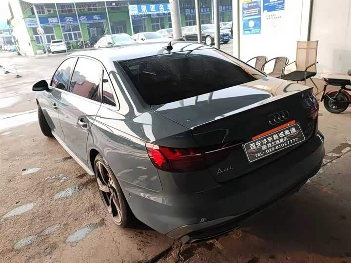 Фото 4 - Audi A4L