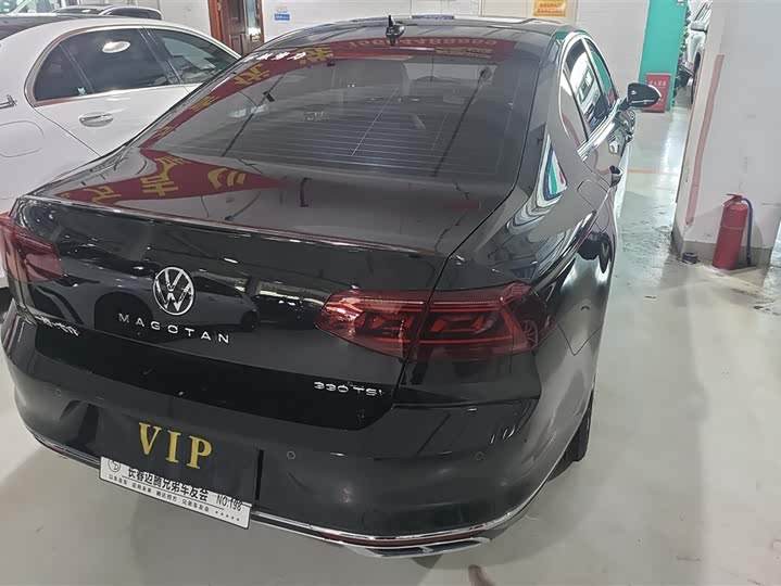 Фото 3 - Volkswagen Magotan