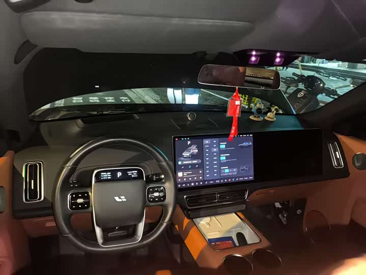 Фото 4 - LiXiang L8