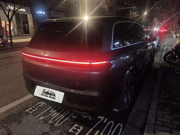 Фото 8 - LiXiang L8