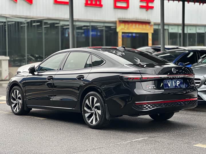 Фото 5 - Volkswagen Passat