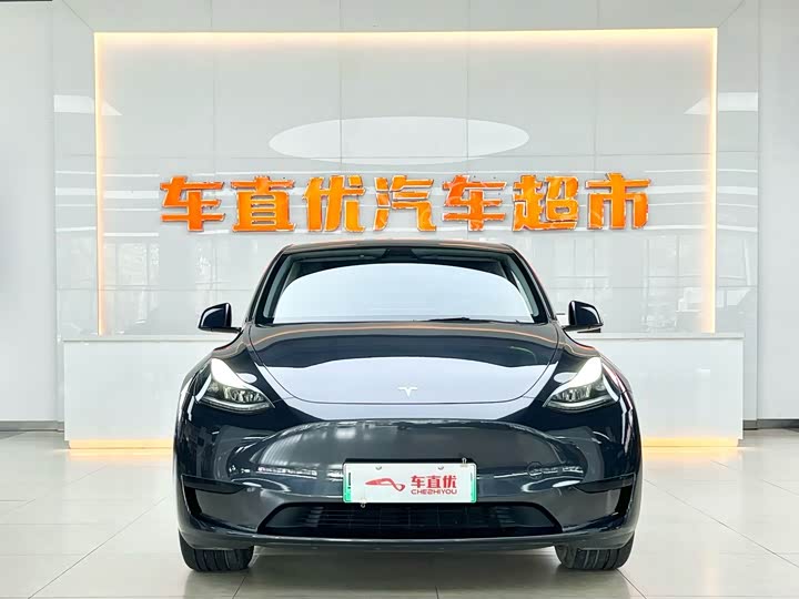 Фото 3 - Tesla Model Y