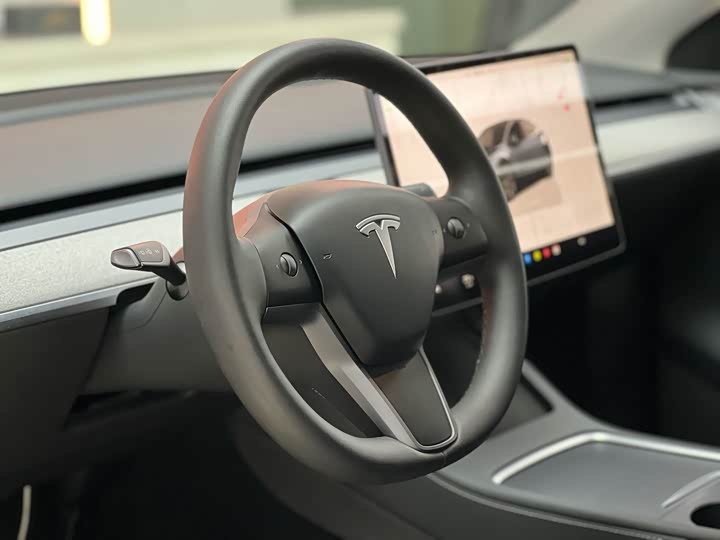 Фото 7 - Tesla Model Y