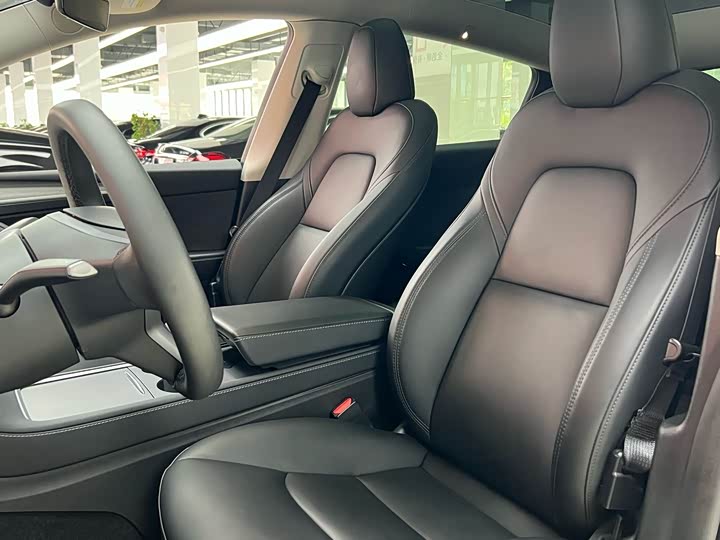 Фото 9 - Tesla Model Y