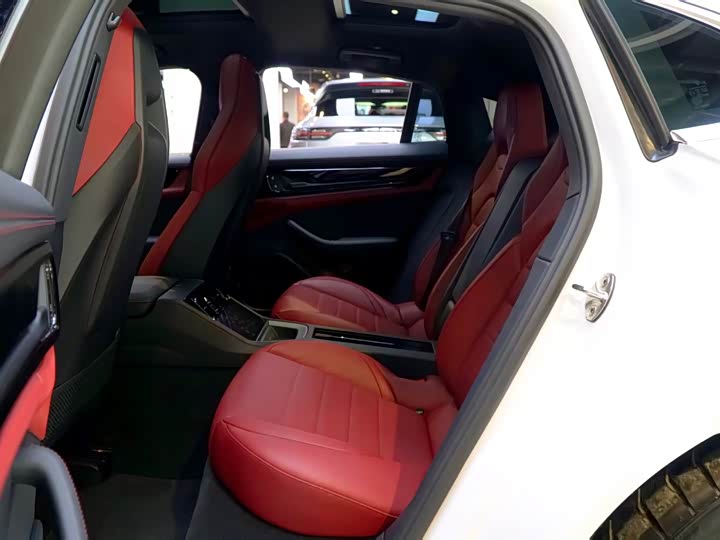 Фото 8 - Porsche Panamera