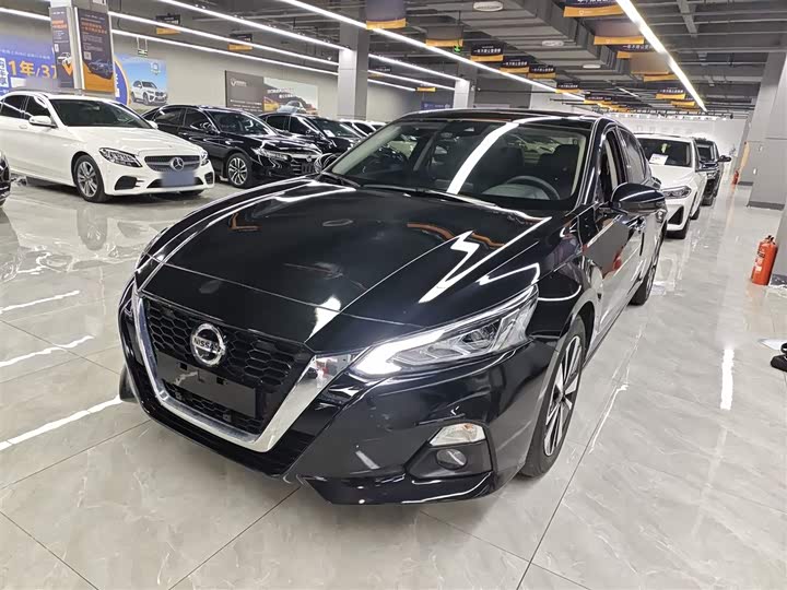 Фото 2 - Nissan Teana